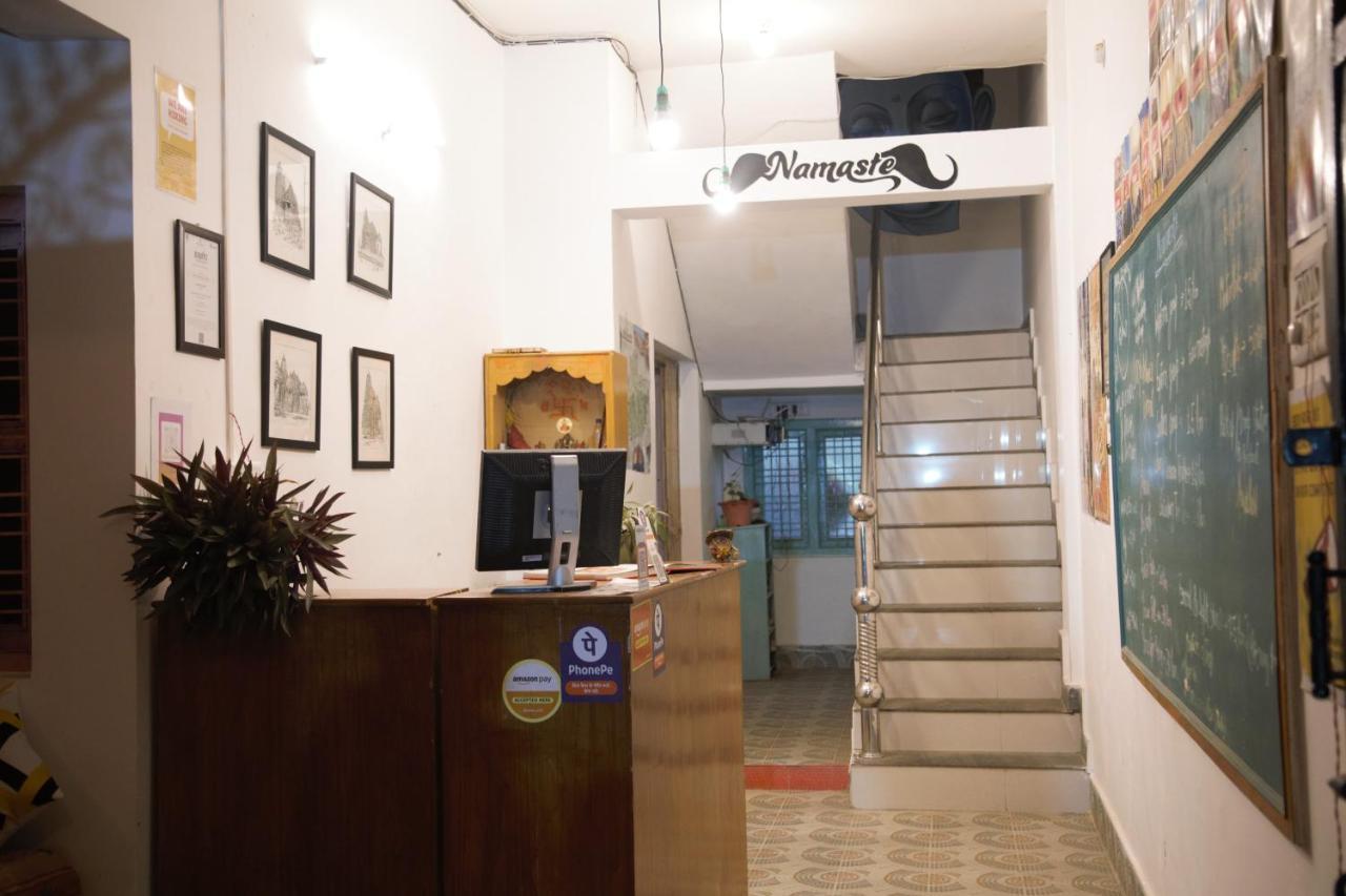 มูสตาช ขชุรโห Hostel ขชุราโห ภายนอก รูปภาพ