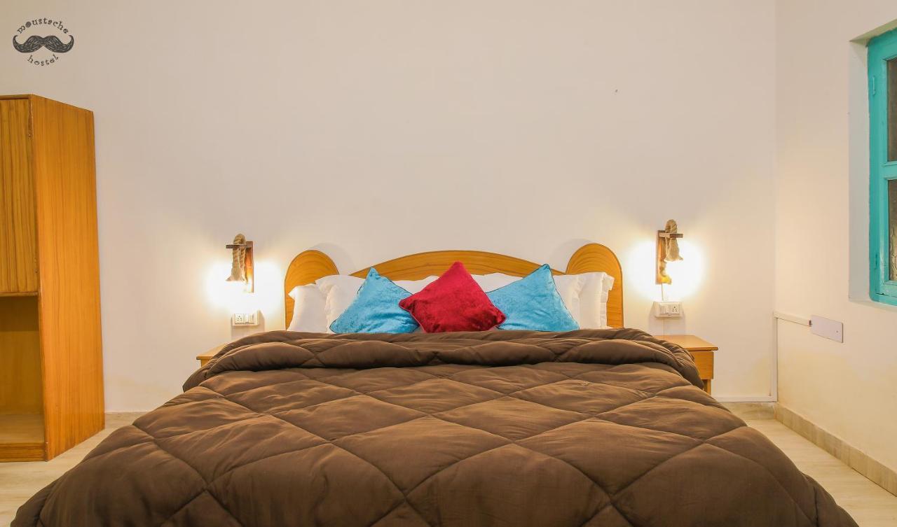 มูสตาช ขชุรโห Hostel ขชุราโห ภายนอก รูปภาพ